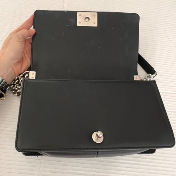 Chanel medium chevron braid around boy bag - Picture 9 of 15